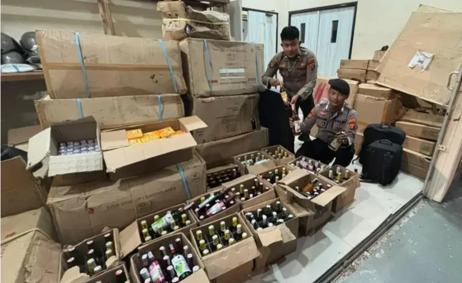 Polres Bantul Sita 379 Botol Miras dari Tiga Toko Berjejaring