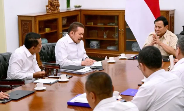 Prabowo Panggil BPKP dan PPATK Setelah Diketahui Indikasi Penyelewengan di BGN Prabowo Panggil BPKP dan PPATK Setelah Diketahui Indikasi Penyelewengan di BGN