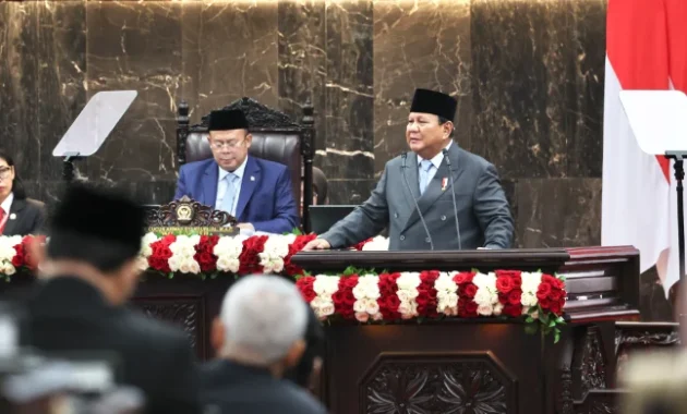 Prabowo Pangkas Jumlah BUMN dari 750 Jadi 250, Apa Dampaknya Bagi Uang Rakyat?