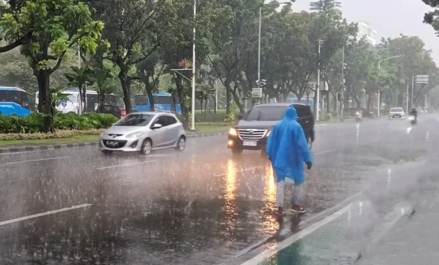Prakiraan Cuaca DKI Jakarta Selasa Ini: Pagi Cerah, Sore Hujan Ringan