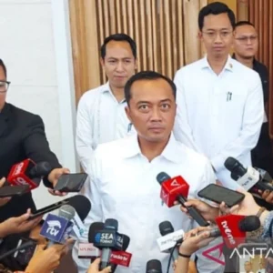 Prasetyo Hadi Tanggapi Isu Keterlibatan Kader Gerindra dalam Pengelolaan SPPG