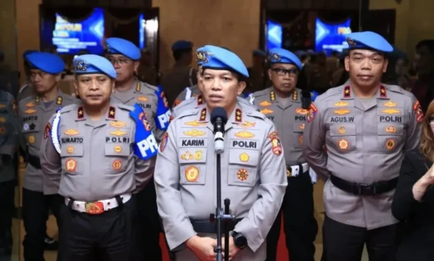 Profil Irjen Pipit Rismando, Pati Polri yang Diduga Diperiksa Propam Polri atas Dugaan Korupsi Izin Tambang di Kalimantan Barat Profil Irjen Pipit Rismando, Pati Polri yang Diduga Diperiksa Propam Polri atas Dugaan Korupsi Izin Tambang di Kalimantan Barat