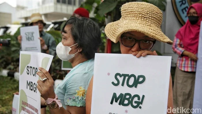 Protes Program MBG, Massa MBG Watch Ajak Warga Klaksonkan Kekecewaan di Depan Kantor BGN