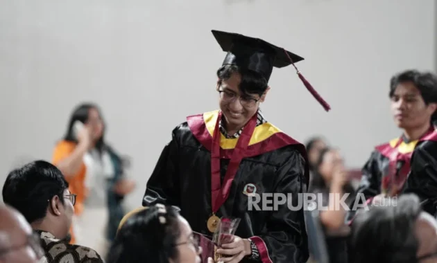 Raih Beasiswa Garuda, Begini Perjuangan Dua Pelajar Bekasi Hingga Masuk ke Kampus Luar Negeri