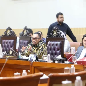 Rapat Bahas RUU Polri, Sahroni Nilai Tembakan ke Pelaku Begal Sebagai Perlindungan HAM