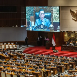 Rapat Paripurna DPR Setujui RUU Polri Disahkan Menjadi Undang-Undang