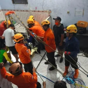 Remaja di Ponorogo Berhasil Dievakuasi dari Sumur 25 Meter