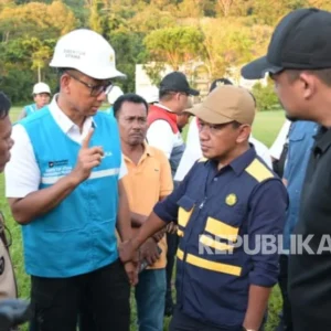 Ribuan Desa Belum Teraliri Listrik, Menteri ESDM Bahlil Siapkan Anggaran Rp 10 Triliun