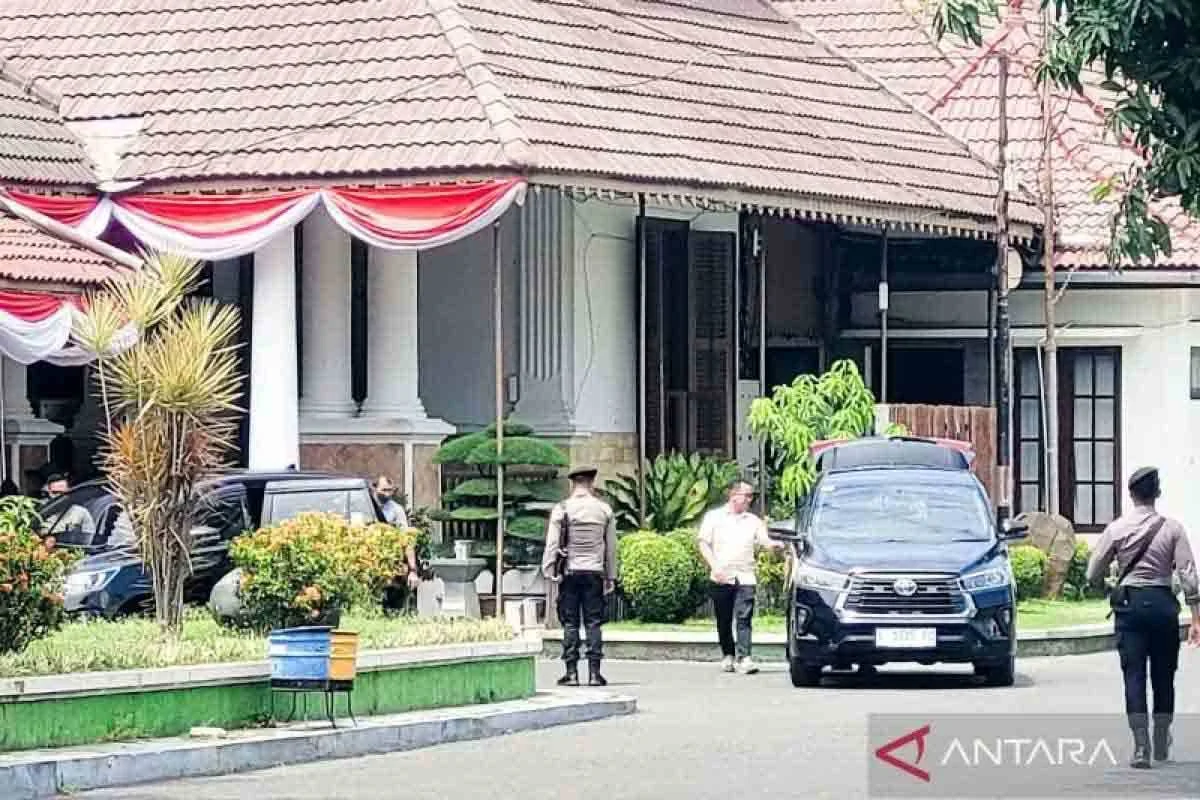 Rumah Mantan Wakil Menteri Silmy Karim Digeledah KPK, Terkait Kasus Korupsi dan Notifikasi Bank