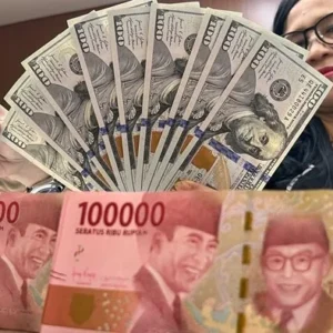 Rupiah Tertekan Pecah 17.900 per Dolar: Ketegangan Geopolitik dan Data Ekonomi Memicu Gejolak Pasar