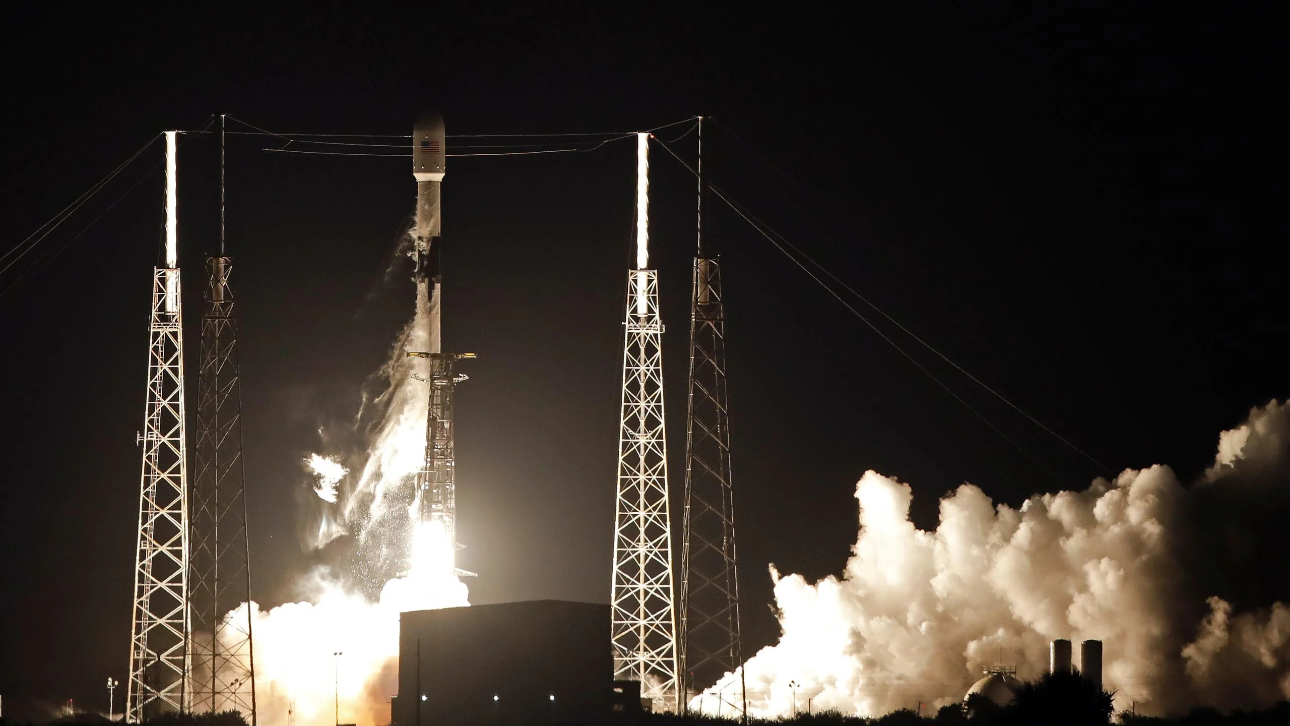 Saham SpaceX Ludes, Rebutan Harta Karun Luar Angkasa Dimulai