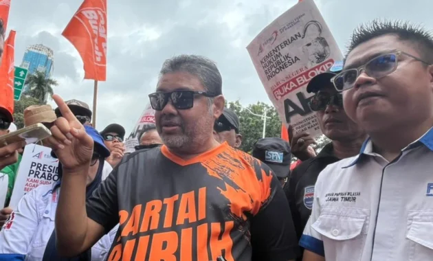 Said Iqbal Ungkap Ancaman PHK Massal pada 2.500 Buruh Pabrik di Jawa