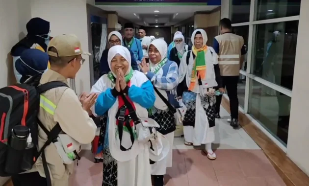 Sambut kedatangan haji, Gubernur ingatkan jamaah jaga kemabruran Sambut kedatangan haji, Gubernur ingatkan jamaah jaga kemabruran