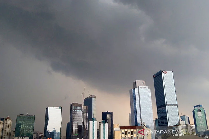 Sebagian Besar Jakarta Berpotensi Hujan Senin Malam