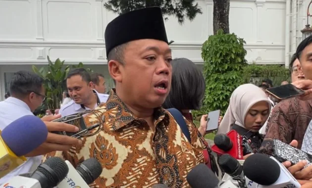 SEMA UGM Bubarkan Diskusi Budiman-Nusron Wahid, Dinyatakan Tidak Layak Bicara Pancasila SEMA UGM Bubarkan Diskusi Budiman-Nusron Wahid, Dinyatakan Tidak Layak Bicara Pancasila
