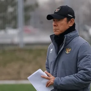 Shin Tae-yong Resmi Latih Persija