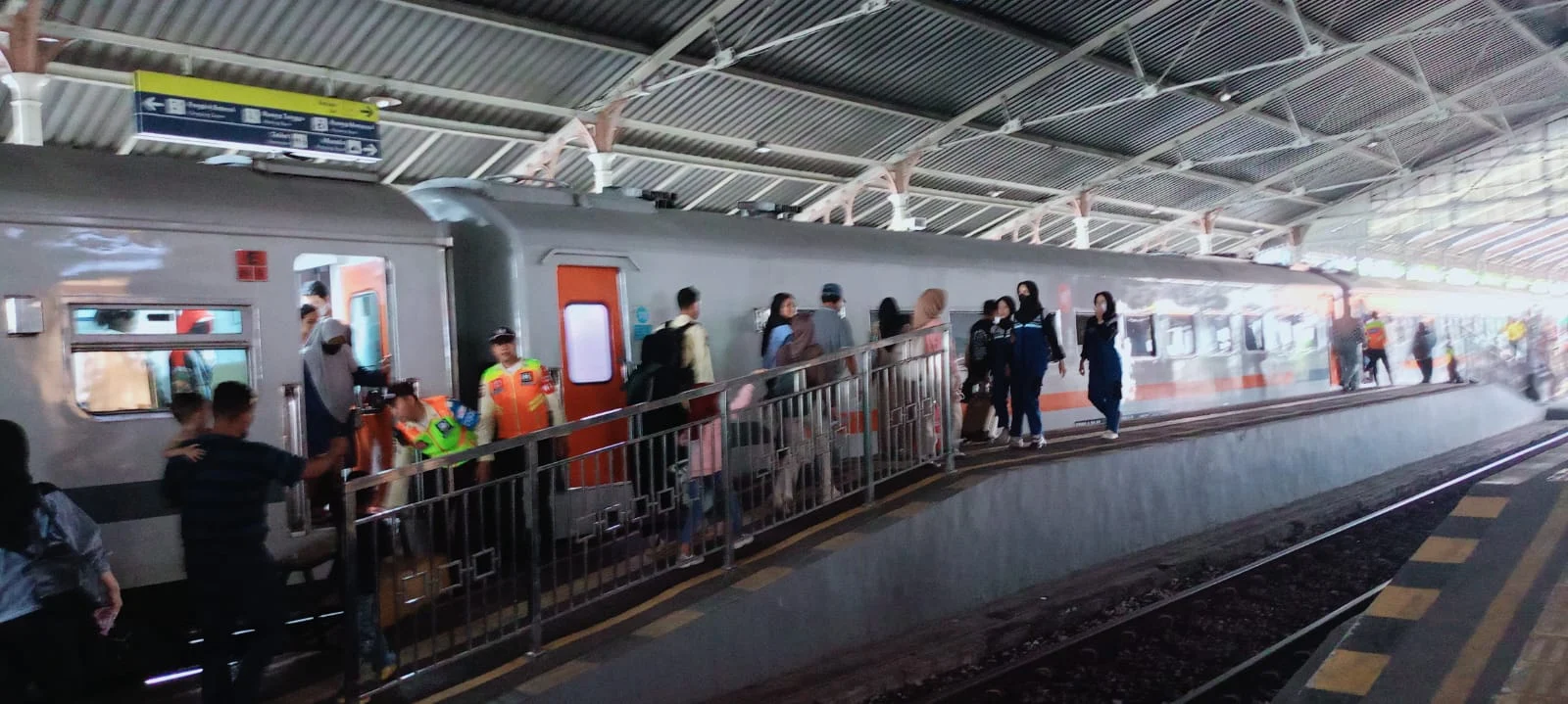 Stasiun Sidoarjo Layani 11.387 Penumpang Selama Libur Panjang
