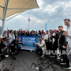 Tak Sekadar Traveling, EduTrip UBSI Ajak Mahasiswa Studi di Singapura dan Malaysia