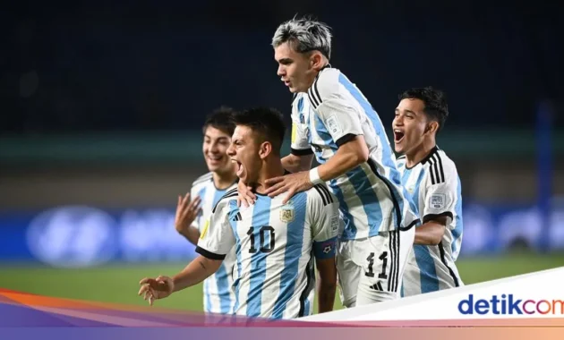 Taklukkan Yordania 3-1, Argentina sempurna di fase grup Taklukkan Yordania 3-1, Argentina sempurna di fase grup