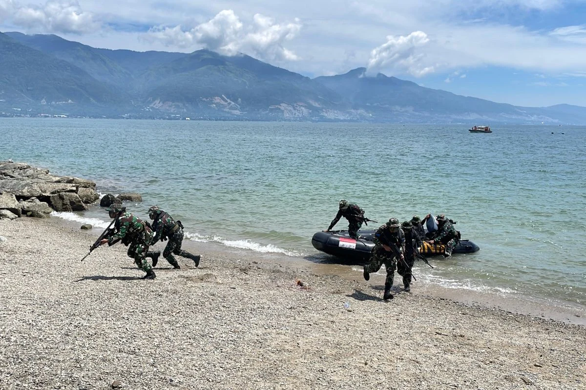 TNI AL Perkuat Kesiapan Prajurit lewat Latihan Pendaratan di Palu