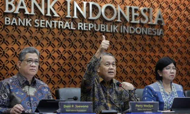 Tonggak Penting Dua Bank di Indonesia Tonggak Penting Dua Bank di Indonesia