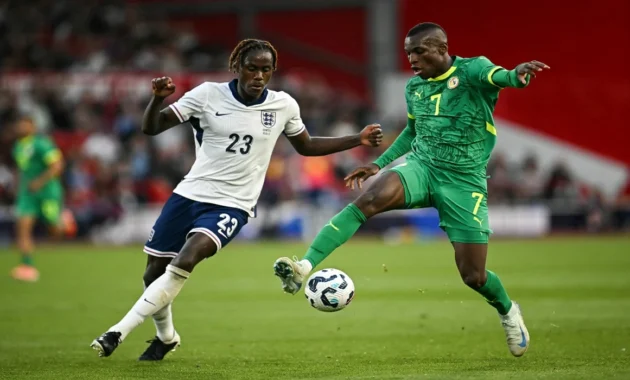 Trevov Chalobah Dipanggil Timnas Inggris Gantikan Tino Livramento yang Cedera