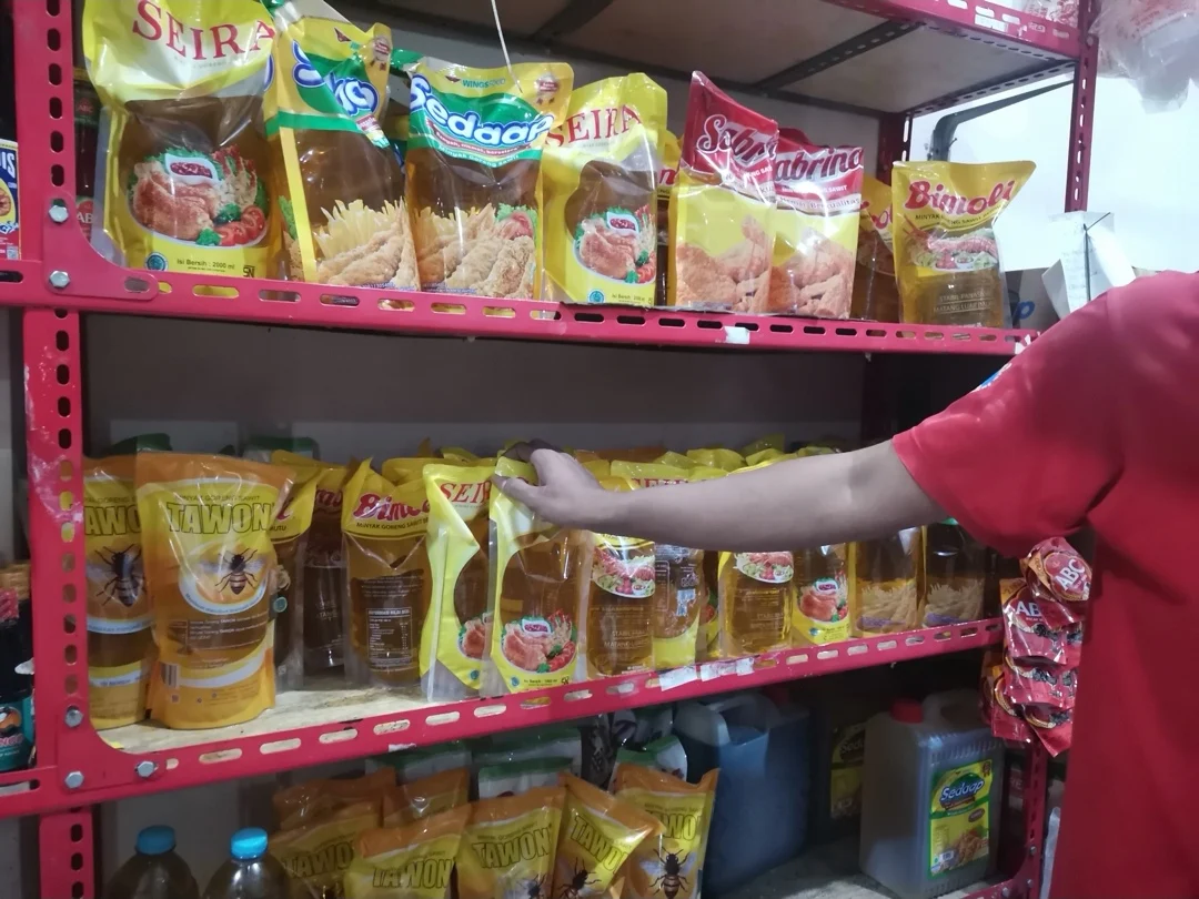 Tukang Sablon Nekat Mencuri Minyak Goreng di Warung Kelontong Tambora
