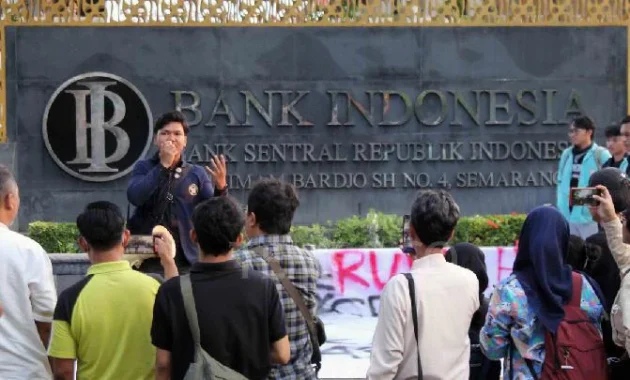 Tuntutan Aliansi BEM SI Jateng: Kuatkan Rupiah dalam 18 Hari