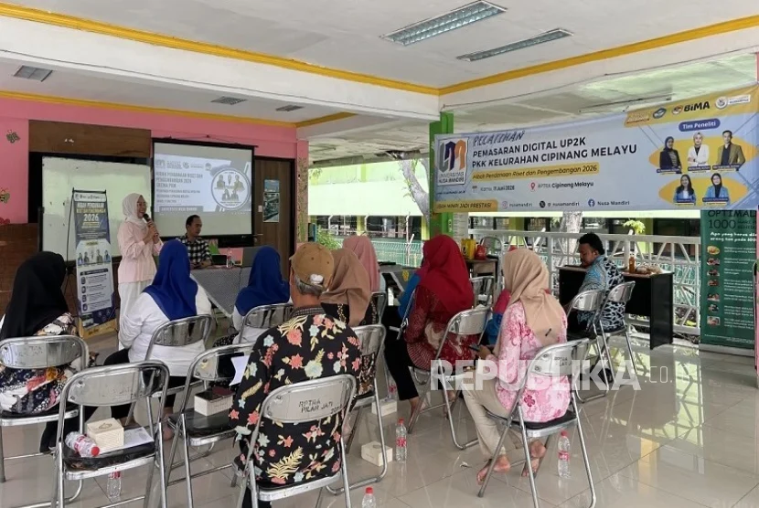 Universitas Nusa Mandiri Dorong UMKM PKK Cipinang Melayu Go Digital
