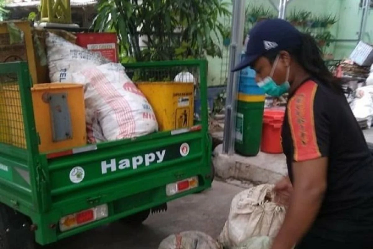 Wali Kota Makassar Ajak Warga Pilah Sampah, Kapasitas Angkut Baru 67 Persen