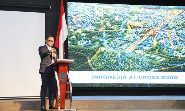 Wamendagri Bima Arya Tekankan Penguatan Karakter Generasi Muda untuk Fondasi Indonesia Emas Wamendagri Bima Arya Tekankan Penguatan Karakter Generasi Muda untuk Fondasi Indonesia Emas