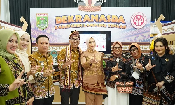 Wamendagri Buka Pameran UMKM di Papua, Dorong Ekonomi Kreatif