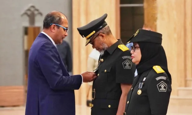 Wamenkum Eddy Hiariej: Presiden Berhak Perpanjang Batas Pensiun Kapolri