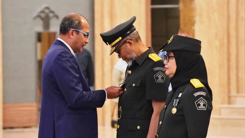 Wamenkum Eddy Hiariej: Presiden Berhak Perpanjang Batas Pensiun Kapolri
