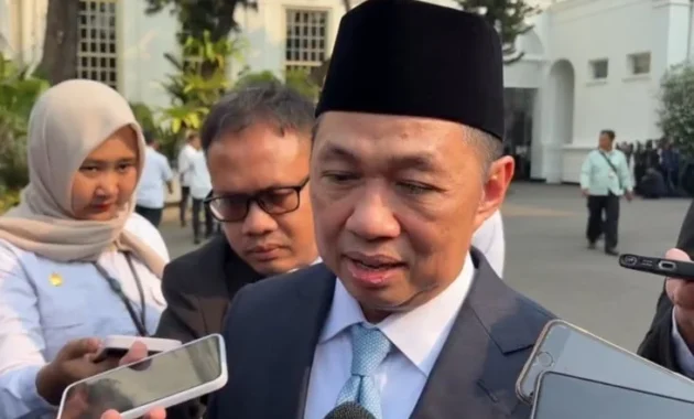 Wamenlu Anis Matta Ungkap Prabowo Minta Maaf atas Keterlambatan Surat Kepercayaan Duta Besar Wamenlu Anis Matta Ungkap Prabowo Minta Maaf atas Keterlambatan Surat Kepercayaan Duta Besar