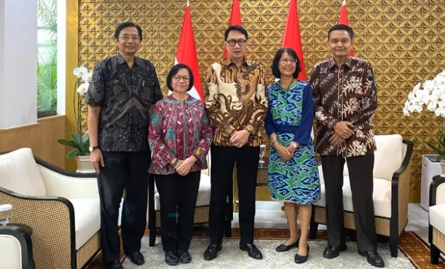 Wamenlu Arif Havas Oegroseno Beri Wejangan kepada Anak Muda, Ingatkan Pentingnya Laut untuk Masa Depan