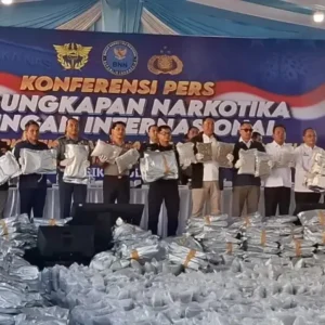 12 Orang Ditangkap dalam Kasus Penyelundupan 3,37 Ton Ganja di Gresik