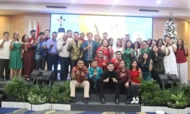 27 Peserta Paduan Suara Wanita Kepri Gagal Berangkat ke Ajang Nasional karena Uang Rp700 Juta Digelapkan Oknum Staf DPRD 27 Peserta Paduan Suara Wanita Kepri Gagal Berangkat ke Ajang Nasional karena Uang Rp700 Juta Digelapkan Oknum Staf DPRD