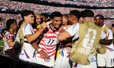 Amerika Serikat Kalahkan Bosnia Berkat Gol Balogun dan Tillman, Lanjut ke Babak 16 Besar