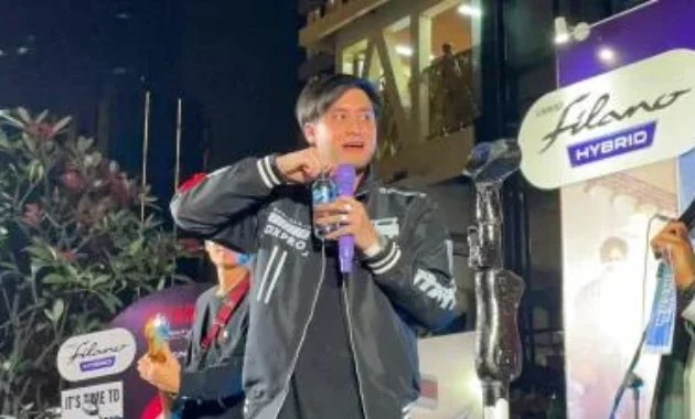 AQUA Jadi Teman Adem Penonton Musiczone saat Nyanyi Bareng Idola AQUA Jadi Teman Adem Penonton Musiczone saat Nyanyi Bareng Idola