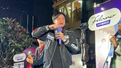 AQUA Jadi Teman Adem Penonton Musiczone saat Nyanyi Bareng Idola