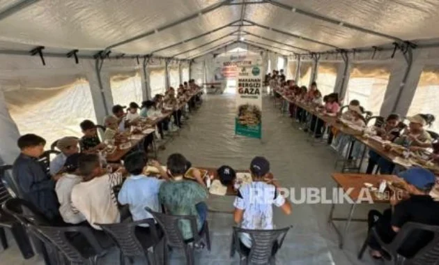 AVI Salurkan Program Perdana Makanan Bergizi bagi 50 Anak Yatim di Gaza
