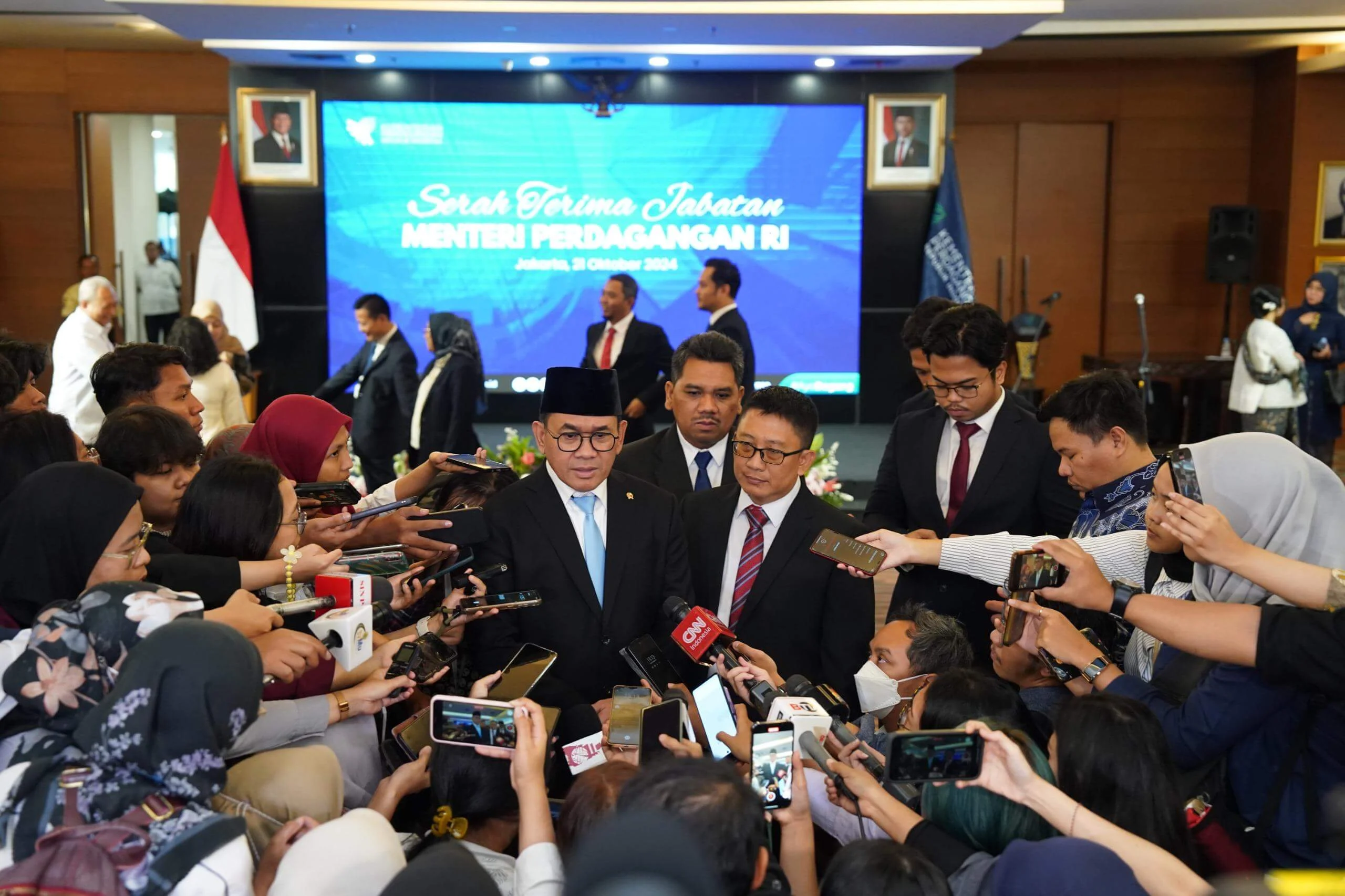 Bupati Kuansing Suhardiman Diduga Dua Kali Terima Mobil sebagai Suap Jabatan, Pertama Kali saat Jabat Plt