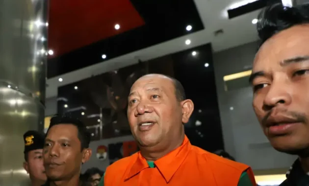 Bupati Langkat Syah Afandin Resmi Ditahan KPK Bupati Langkat Syah Afandin Resmi Ditahan KPK