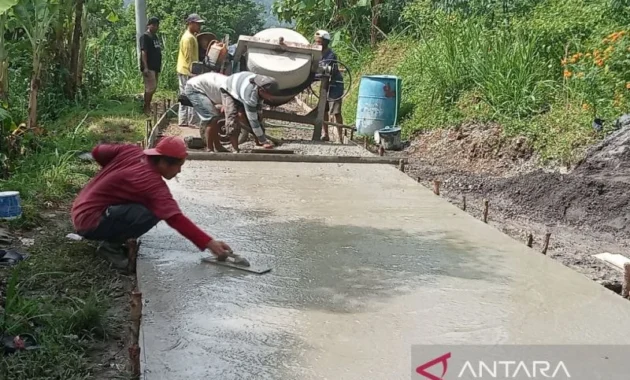 Danais Dukung Pembangunan Jalan Desa di DIY Sepanjang 146,3 Km Danais Dukung Pembangunan Jalan Desa di DIY Sepanjang 146,3 Km