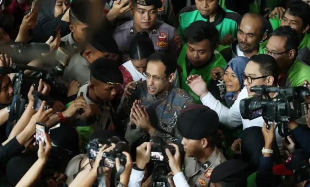 Dasco Ucapkan Selamat Ultah untuk Nadiem, Pengacara Enggan Berspekulasi tentang Pengampunan Dasco Ucapkan Selamat Ultah untuk Nadiem, Pengacara Enggan Berspekulasi tentang Pengampunan