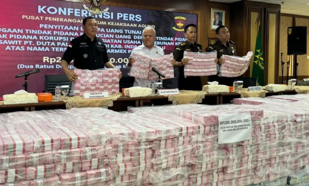 DEPO Cetak Pendapatan Usaha Rp 2,88 Triliun dan Bagikan Dividen Rp 10,2 Miliar; Henryanto Komala dan Kambiyanto Kettin Dilantik
