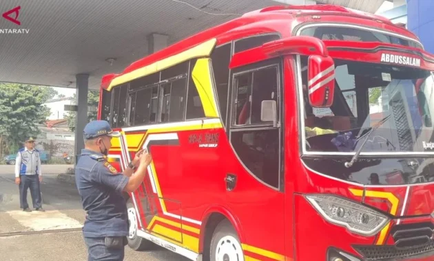 Dishub Banjarnegara Lakukan Pemeriksaan Kelaikan Bus saat Libur Sekolah