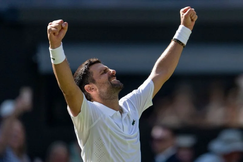 Djokovic Samai Rekor Federer dengan Kemenangan di Wimbledon