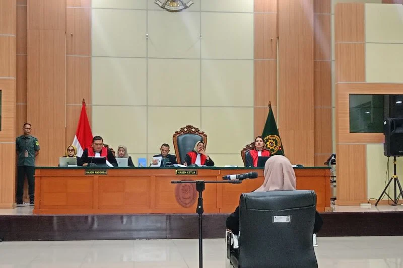 Dokter Tifa Dihadapkan pada Tuduhan Ijazah Palsu dan Pencemaran Nama Baik